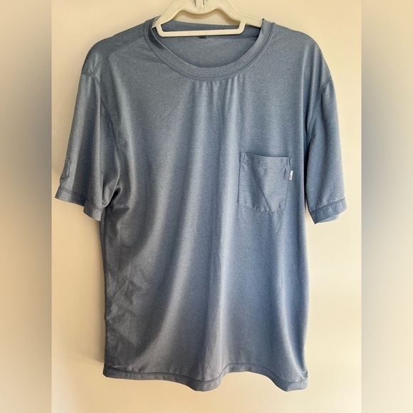 Vuori Tradewind Pocket Performance T-shirt Size Medium Blue - Picture 1 of 7